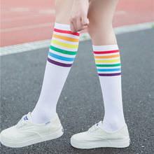 Meia-calça altura da coxa cano alto arco-íris, meia esportiva preta e branca para meninas a30820 2024 - compre barato