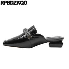 Zapatos de vestir para mujer, mocasines con diamantes de imitación, sandalias brillantes para fiesta, charol, color blanco y negro 2024 - compra barato