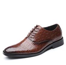 Sapatos masculinos de couro, sapatos da moda italiana de crocodilo, sapatos retrô de grão de homens de negócios, para festa de casamento e preguiçoso para homens 47 2024 - compre barato