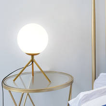 Lámpara de mesa LED moderna, luz de escritorio con bola de cristal, para dormitorio, sala de estar, piso, mesita de noche, diseño dorado 2024 - compra barato