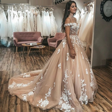 Очаровательное свадебное платье с открытыми плечами цвета шампанского с аппликацией, кружевные свадебные платья под заказ 2020 Vestido de Novia 2024 - купить недорого