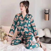 Conjunto de pijama de satén sedoso para mujer y hombre, ropa de dormir con bonito Oso de dibujos animados, pantalones de manga larga, holgados, para el hogar 2024 - compra barato