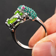 Модные Винтажные кольца на палец для женщин с зеленым кубическим цирконием и кристаллом-лягушкой, серебряные кольца для свадьбы с животными 2024 - купить недорого