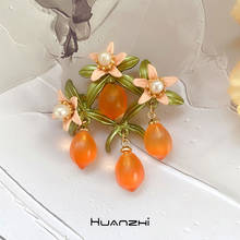 HUANZHI-broche de hojas de perlas de agua dulce para hombre y mujer, arte Retro esmaltado con frutas, naranja, accesorios de abrigo, regalos de joyería, novedad de 2020 2024 - compra barato