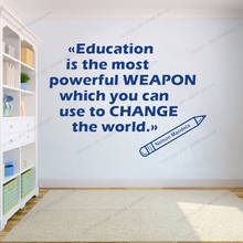 Calcomanía de vinilo para decoración de habitación, calcomanía motivacional para estudio, arte de pared escolar, la educación es la más potente, CX1506 2024 - compra barato