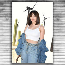 Charli XCX-póster de pared de tela de seda, pegatina de decoración artística brillante, cantante estrella de música 4 2024 - compra barato