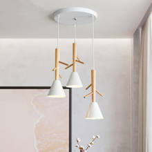 Luces colgantes de madera en forma de árbol con pantalla de Metal blanco para comedor, lámpara colgante LED Triple de estilo nórdico 2024 - compra barato