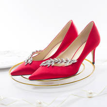 Zapatos de tacón alto de satén para mujer, calzado de punta estrecha, boca baja, Sexy, de cristal, con punta de trigo, decoración de boda 2024 - compra barato