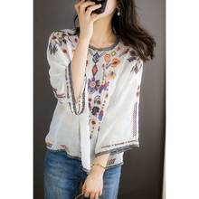 Женская блузка с цветочной вышивкой, с рукавом 3/4 2024 - купить недорого