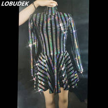 Vestido curto de lantejoulas com listras pretas, cores brilhantes, vários cores, para mulheres, cantoras, dançarinas, sexy, para palco, jazz, dj, performance, dança 2024 - compre barato