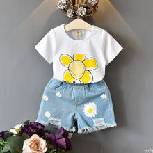 Children's clothing suit 2021 summer new short-sleeved flower printed T-shirt cute toddler girls denim shorts two-piece set 2024 - buy cheap