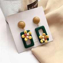Pendientes de gota asimétricos con forma de flor amarilla para mujer y niña, aretes colgantes, pétalos cuadrados, estilo coreano 2024 - compra barato