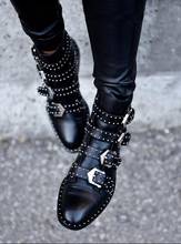 Черные женские ботильоны с ремешком с пряжкой и заклепками, женская обувь из искусственной кожи, мотоциклетные ботинки, осенне-зимние ботинки в стиле панк 2024 - купить недорого