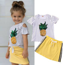 Детская футболка с открытыми плечами для маленьких девочек топ с принтом ананаса, Летняя мини-эластичная юбка комплект одежды из 2 предметов 2024 - купить недорого