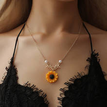 SMJEL Fashion Simple Sunflower Pendant Necklace Big Leaf Pearl Sweet Sunflower Collarbone Chain Necklace Women Sunshine Jewelry 2024 - buy cheap