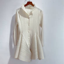 Miyake-abrigo de talla grande para mujer, abrigo plisado informal suelto de manga larga con cuello vuelto, de 45-75kg, primavera y verano 2024 - compra barato