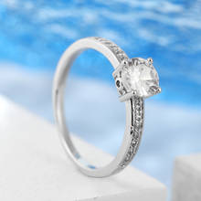 Especialmente projetado para mulheres banquete anéis de casamento feminino anéis de moda simples banhado a prata quatro garra zircão anel presente para a menina 2024 - compre barato
