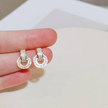 Pendientes de tuerca redondos geométricos para mujer, joyería Coreana de alta calidad, aretes de circonita cúbica de Color dorado, regalo de boda 2024 - compra barato