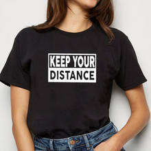 Camiseta feminina casual, camiseta engraçada para manter a sua distância, manga curta 2024 - compre barato