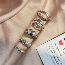 Женское Винтажное кольцо в стиле панк, серебристое кольцо на палец в форме сердца для девушек и женщин 2024 - купить недорого
