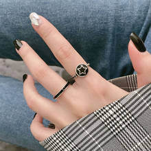 Стильные дизайн черный Цвет кольца для женщин ювелирные изделия Звезда Круглый Регулируемые кольца ювелирные изделия женские подарки 2024 - купить недорого