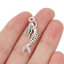 20 x pingentes de amuletos de sereia de prata para colar, joias, achados, 35x13mm 2024 - compre barato