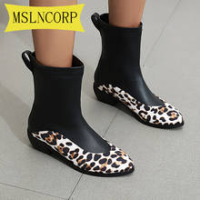 Размера плюс 34-48 удобные ботинки женские осень-зима обувь с принтом «Зебра»; Кожаные полусапожки; Круглый носок; Обувь на высоком каблуке сапоги 2024 - купить недорого