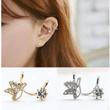 Pendientes de mariposa sencillos de moda coreana, bonitos, superflash, Clips para las orejas sin perforaciones, exquisitos pendientes de Ehinestone, joyería para mujer 2024 - compra barato