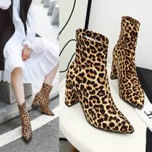 Botas de tubo con patrón de leopardo para mujer, botines con tacones gruesos, modelos de otoño e invierno, botas cortas de gamuza, botas finas para mujer 2024 - compra barato