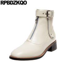 Botas femininas de couro legítimo, sapatos com zíper frontal, de metal bege, britânico, para motociclista 2024 - compre barato