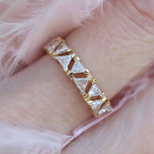 ZHOUYANG кольца для женщин простой треугольный Циркон светло-золотой цвет кольцо средней длины аксессуары модные ювелирные изделия оптовая продажа R196 2024 - купить недорого