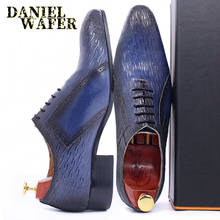 Роскошные мужские туфли-оксфорды из натуральной кожи; Модные Мужские модельные туфли с волнистыми принтами; Свадебные деловые мужские туфли на шнуровке; Цвет черный, синий 2022 - купить недорого