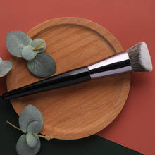 1PCS Wood Handle High Quality Contour Makeup Brush Shade Blush Foundation Eyeshadow Lip Brush Makeup Tool Makeup Artist Brush 2024 - buy cheap