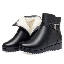 2022 Top Cowhide Black Genuine Leather Boots Short Tube Women Boots Fashion Warm Plus and Wool Boots Snow Shoes Flat Warm Boots 2024 - buy cheap