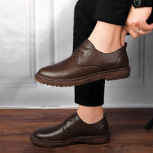 Туфли мужские деловые с острым носком, натуральная кожа, заостренный носок, повседневные Формальные туфли-оксфорды, плоская подошва, модные, в Корейском стиле, весна-осень 2024 - купить недорого