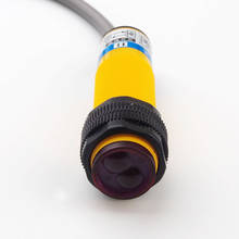 Interruptor fotoeléctrico de inducción infrarroja, E3F-DS30C4 cerca del sensor de reflexión difusa, NPN, normalmente abierto, tres líneas C1 2024 - compra barato