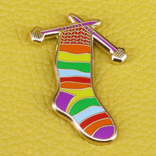 Calcetines de arco iris para tejer, Pin de hilo, broche de ganchillo para tejer a mano, insignia de estilo adicto, Túnica 2024 - compra barato