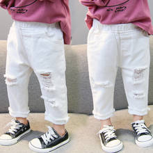 Весна 2020, рваные джинсы для маленьких девочек, детские рваные штаны, белые джинсовые штаны с эластичной резинкой на талии для девочек, 12 месяцев, От 2 до 5 лет 2024 - купить недорого