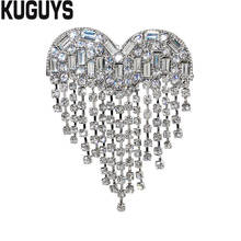 KUGUYS серебро Цвет кристаллы в форме сердца брошь с кисточкой 1 шт. для Для женщин ювелирные изделия Мода босоножки на высоком каблуке BlingBling брошь вечерние свадебные аксессуары 2024 - купить недорого