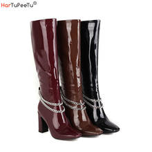 Botas de couro brilhante femininas, botas curtas de couro artificial para mulheres, sapatos de inverno e de equitação na altura do joelho, decoradas com corrente, tamanho grande 9 a 18, 2021 2024 - compre barato