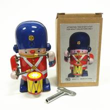 [Смешные] Классическая Коллекция Ретро заводные металлические ходячие оловянные латунные военные группы роботы игрушки механические игрушки Детский подарок 2024 - купить недорого