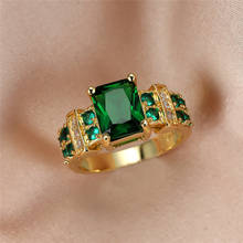 Anillo de compromiso Vintage para mujer, joya de boda de Color dorado con piedras grandes verdes, joyería de cristal de circón cuadrado de lujo 2024 - compra barato