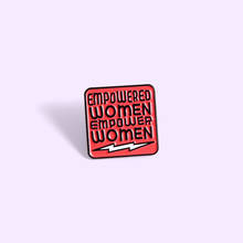 Женская эмалированная брошь Feminism, красная эмалированная брошь в форме сумки или шляпы, модная брошка для лацкана 2024 - купить недорого