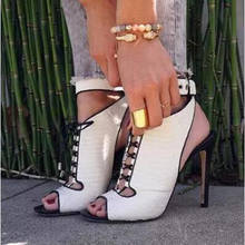 Sandalias a la moda para mujer, zapatos de tacón alto con hebilla y cinturón en el tobillo, con punta abierta, de Gladiador, con cordones, color blanco y negro, para verano 2024 - compra barato
