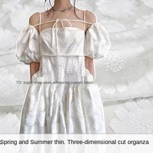 Primavera e verão fino tecido três-dimensional corte jacquard organza tecido, tecido de costura loja de fábrica não está em estoque 2024 - compre barato