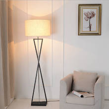 Lámpara de mesita de noche posmoderna para dormitorio, iluminación de pie creativa para sala de estar, Simple, para Hotel, alta, LED 2024 - compra barato