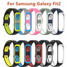 Двухцветный силиконовый спортивный ремешок для Samsung Galaxy Fit 2 SM-R220, сменный ремешок для часов для Samsung Galaxy Fit2 2024 - купить недорого