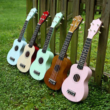 21 дюймов красочные Гавайские гитары укулеле маленькая гитара для начинающих укулеле с сумкой гитарные струны 2024 - купить недорого