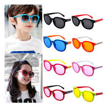 Классические детские солнцезащитные очки, круглый светильник, весовые пластиковые солнцезащитные очки, защита от ультрафиолета, для мальчиков и девочек, милые детские солнцезащитные очки со стрелой 2024 - купить недорого