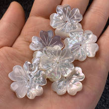 Novidade moda 2 pçs contas de concha branca natural formato de flor para fazer jóias colar pulseira brincos tamanho 20 25 30mm 2024 - compre barato